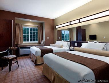 Microtel Inn & Suites By Wyndham Bryson City Room photo